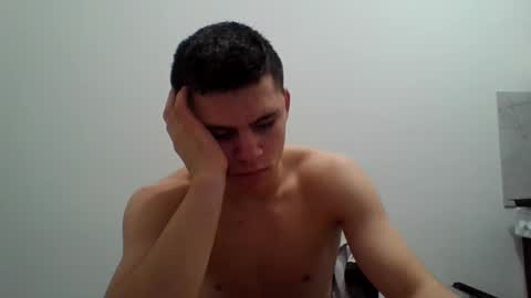 Snapshot of neoplayboy2 chatting on November 2, 2025, 11:40 pm neoplayboy2 online show from November 2, 2025, 11:40 pm