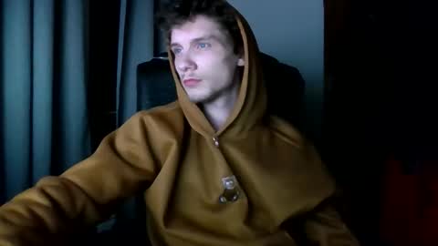 nephew_p online show from March 9, 2026, 1:31 am