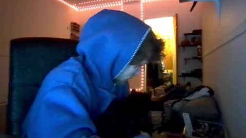 Snapshot of nephew_p chatting on April 28, 2026, 12:31 am nephew_p online show from April 28, 2026, 12:31 am