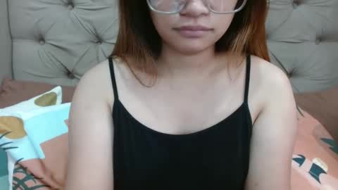 nerdysweetpinay online show from September 17, 2025, 2:46 am