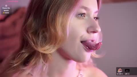 Snapshot of nerissa_xo chatting on October 12, 2025, 8:08 pm Nerissa online show from October 12, 2025, 8:08 pm