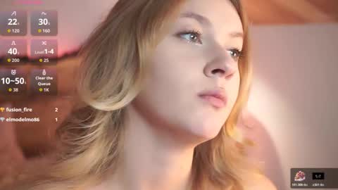 Snapshot of nerissa_xo chatting on October 17, 2025, 8:11 pm Nerissa online show from October 17, 2025, 8:11 pm