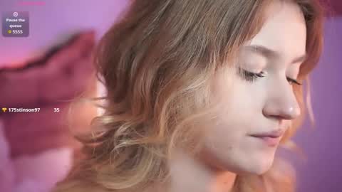 Snapshot of nerissa_xo chatting on October 24, 2025, 8:49 pm Nerissa online show from October 24, 2025, 8:49 pm