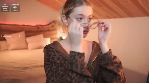 Snapshot of nerissa_xo chatting on February 20, 2026, 8:09 pm Nerissa online show from February 20, 2026, 8:09 pm