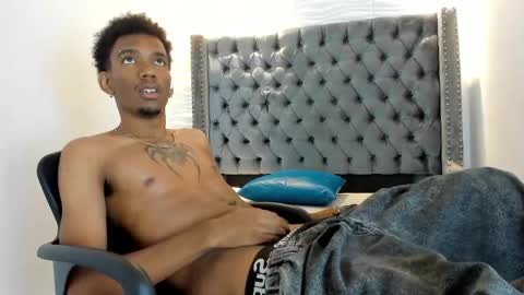 Snapshot of nero_reyd chatting on June 4, 2026, 6:03 pm Nero online show from June 4, 2026, 6:03 pm