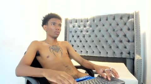 Snapshot of nero_reyd chatting on June 9, 2026, 7:14 pm Nero online show from June 9, 2026, 7:14 pm