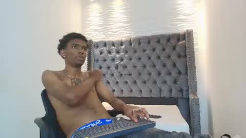 Snapshot of nero_reyd chatting on June 24, 2026, 7:13 pm Nero online show from June 24, 2026, 7:13 pm