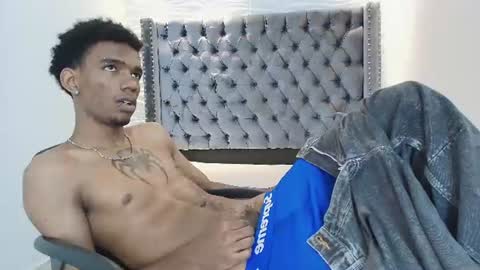 Snapshot of nero_reyd chatting on June 26, 2026, 7:29 pm Nero online show from June 26, 2026, 7:29 pm