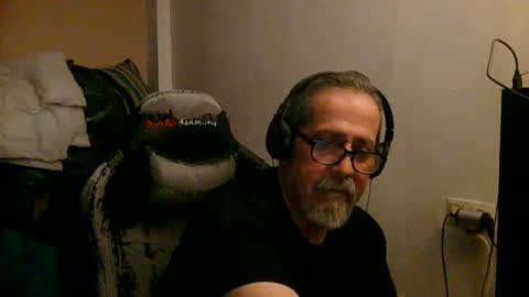 neron401 online show from April 1, 2026, 2:01 am