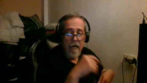 neron401 online show from April 3, 2026, 8:51 pm