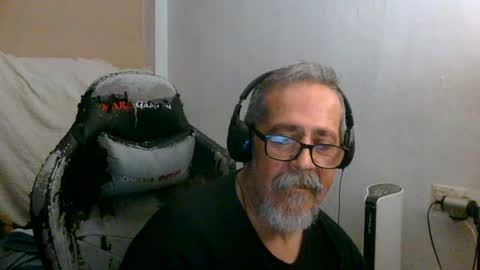 Snapshot of neron401 chatting on July 11, 2026, 2:14 am neron401 online show from July 11, 2026, 2:14 am