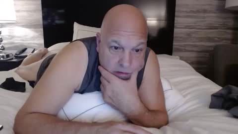 Snapshot of nethggoes85 chatting on December 18, 2025, 3:56 am nethggoes85 online show from December 18, 2025, 3:56 am