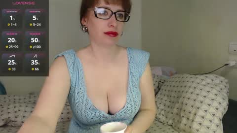 nettie789 online show from April 9, 2026, 3:06 am