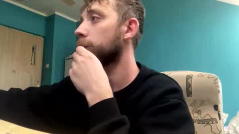 Mark online show from September 18, 2025, 9:06 pm