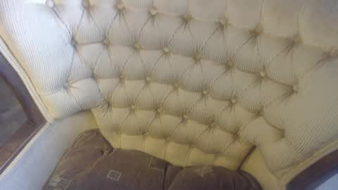 Lilly  online show from February 18, 2025, 12:28 pm