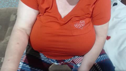 Lilly  online show from September 25, 2025, 4:05 am