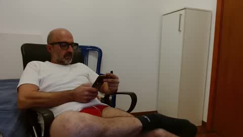 Snapshot of new_simi_74 chatting on October 8, 2025, 6:49 pm simi online show from October 8, 2025, 6:49 pm