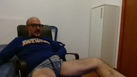 Snapshot of new_simi_74 chatting on October 9, 2025, 6:06 pm simi online show from October 9, 2025, 6:06 pm