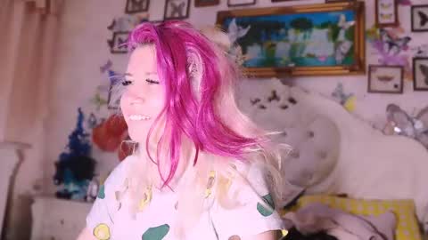 newdirtyslut online show from April 21, 2026, 9:26 am