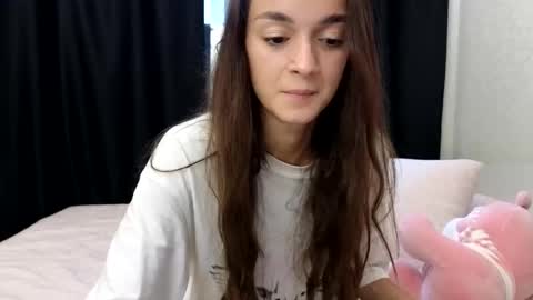 Snapshot of newproject_ chatting on September 18, 2025, 3:47 pm Nova online show from September 18, 2025, 3:47 pm