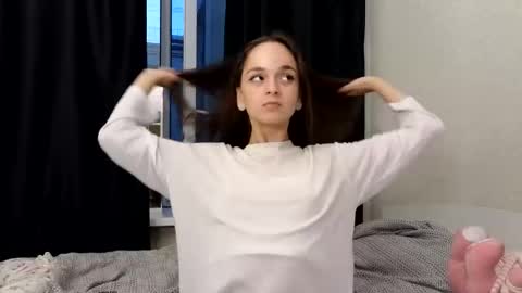 Snapshot of newproject_ chatting on October 4, 2025, 3:32 pm Nova online show from October 4, 2025, 3:32 pm