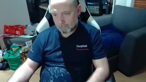 Snapshot of newvvorld chatting on January 29, 2025, 10:11 pm NewWorld online show from January 29, 2025, 10:11 pm