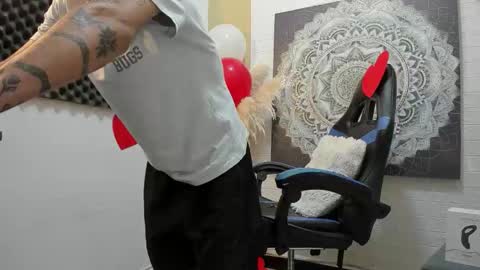 Yeison online show from February 15, 2026, 8:16 pm