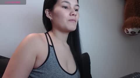 Snapshot of nezuko_sweet chatting on December 26, 2024, 5:37 am nezuko_sweet online show from December 26, 2024, 5:37 am