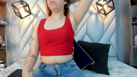 Snapshot of nezukokamado1_ chatting on February 3, 2025, 1:51 pm Milena online show from February 3, 2025, 1:51 pm