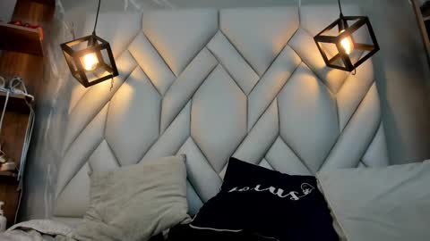 Snapshot of nezukokamado1_ chatting on February 10, 2025, 7:17 pm Milena online show from February 10, 2025, 7:17 pm