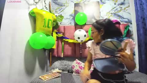 nezukoks online show from June 26, 2026, 3:33 am