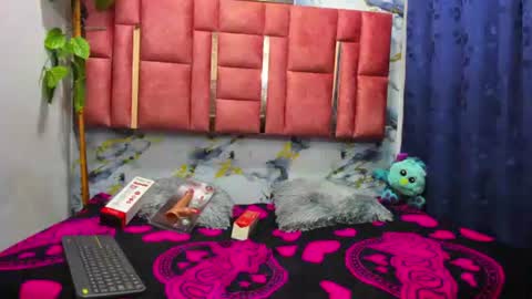 nezukoks online show from July 29, 2026, 3:37 am