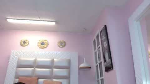 nezzukoo online show from June 20, 2026, 12:19 pm
