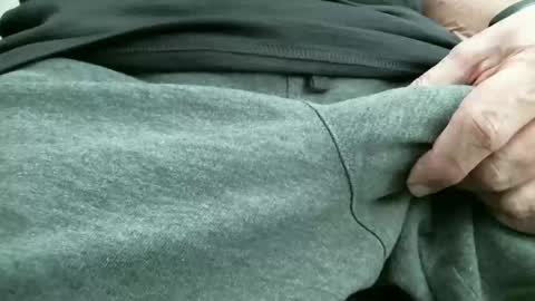 Snapshot of ngurth chatting on October 21, 2025, 9:04 pm ngurth online show from October 21, 2025, 9:04 pm