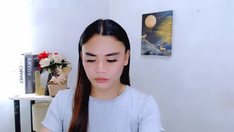 hottie nicole online show from April 17, 2026, 12:57 am