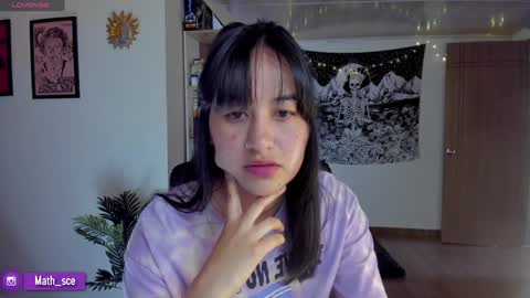 Snapshot of nia_blaze chatting on February 4, 2025, 7:55 pm Nia online show from February 4, 2025, 7:55 pm