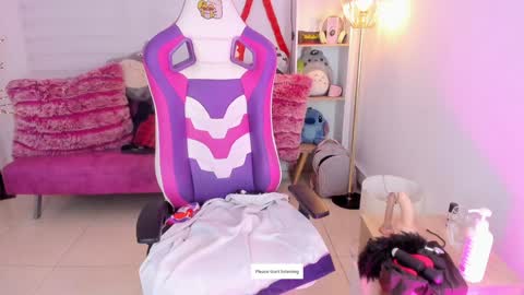 Snapshot of nia_mitsuki chatting on December 3, 2024, 1:52 am samanta online show from December 3, 2024, 1:52 am