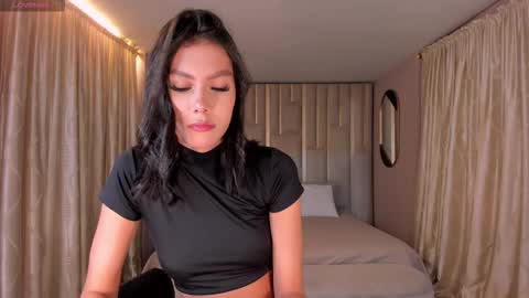 Snapshot of niasalvatore chatting on October 21, 2025, 6:52 pm Call me Nia online show from October 21, 2025, 6:52 pm