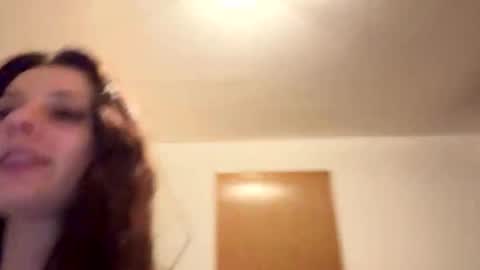 Niccolle  Nic online show from April 2, 2026, 4:04 pm