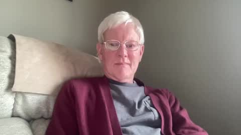 nice2meet2 online show from February 13, 2025, 9:38 pm