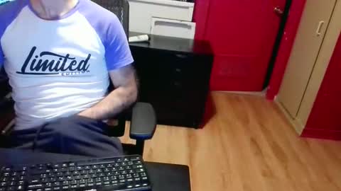 nicecck24 online show from April 26, 2026, 2:20 am