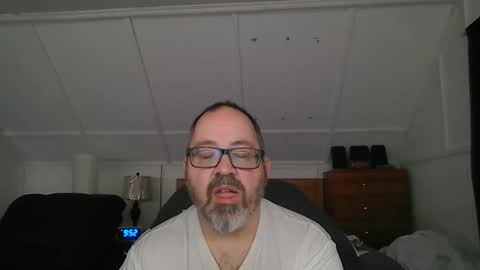 Snapshot of niceguy7208 chatting on February 24, 2025, 2:51 am niceguy7208 online show from February 24, 2025, 2:51 am