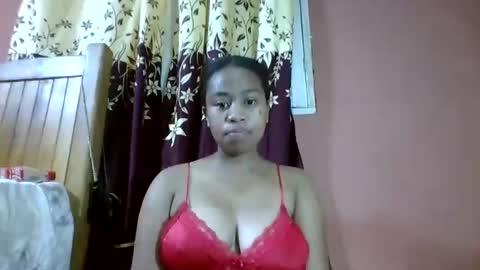 Snapshot of nicelly01 chatting on April 30, 2026, 6:20 am nicelly01 online show from April 30, 2026, 6:20 am