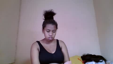 Snapshot of nicelly01 chatting on May 16, 2026, 6:43 am nicelly01 online show from May 16, 2026, 6:43 am