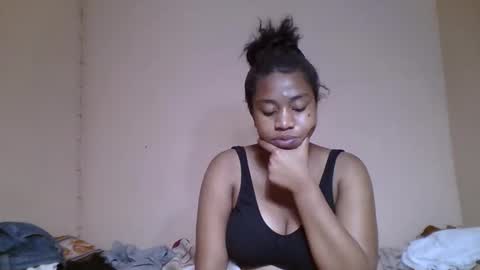 nicelly01 online show from May 31, 2026, 6:20 pm
