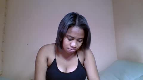 nicelly01 online show from June 4, 2026, 12:44 pm