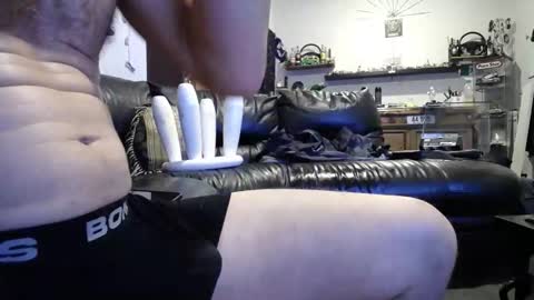 niceonebrov online show from February 1, 2026, 7:23 pm