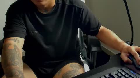 Snapshot of nicepussyandcock chatting on October 24, 2025, 5:42 pm Camila And Steeven online show from October 24, 2025, 5:42 pm