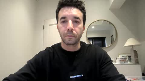 Snapshot of niciboi chatting on February 12, 2026, 12:55 pm James online show from February 12, 2026, 12:55 pm