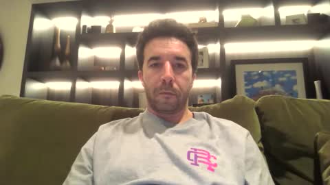 Snapshot of niciboi chatting on February 23, 2026, 12:19 am James online show from February 23, 2026, 12:19 am